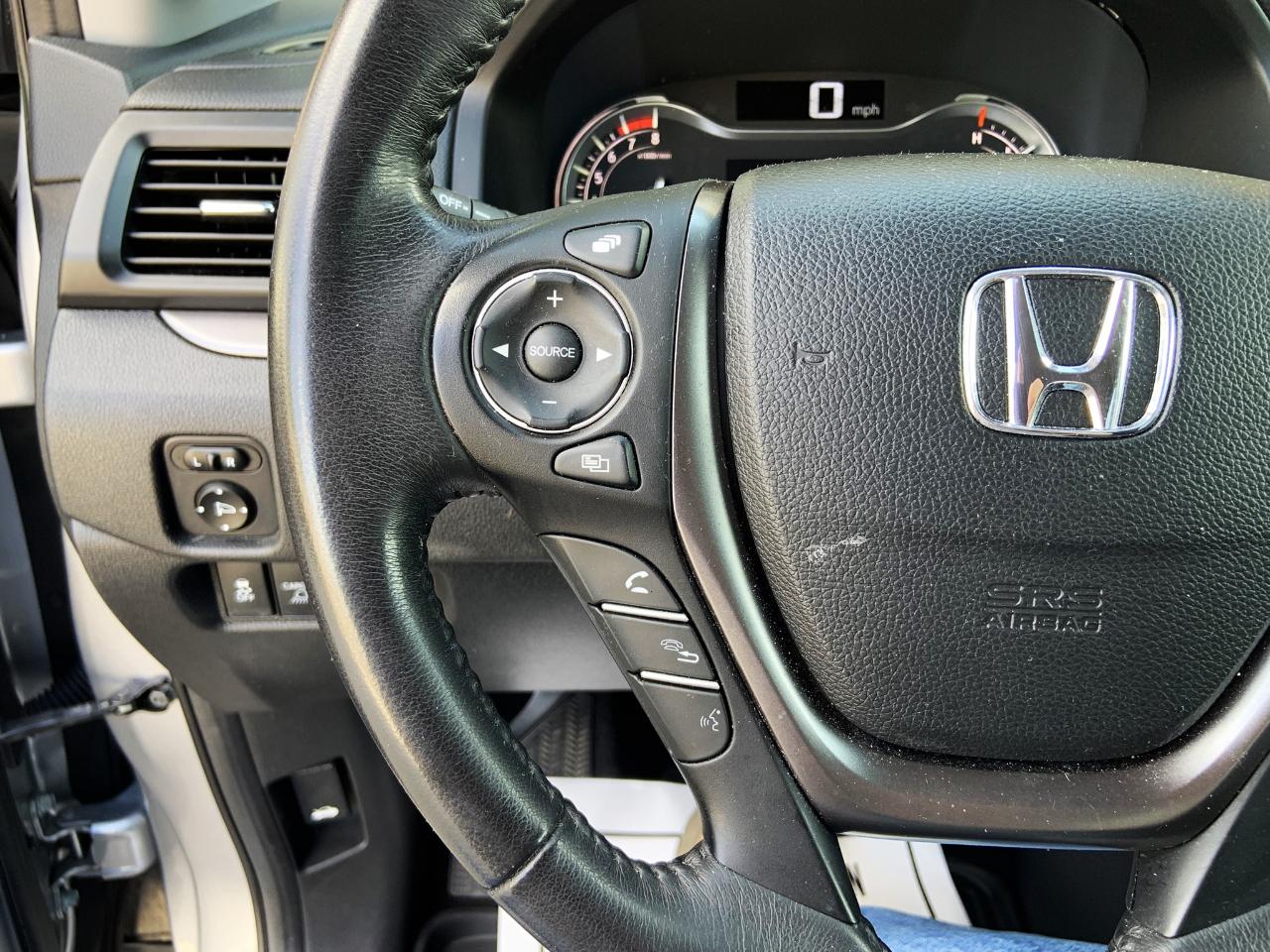 Honda Ridgeline RTL-T 4x4 Crew Cab 5.3' Bed 2017
