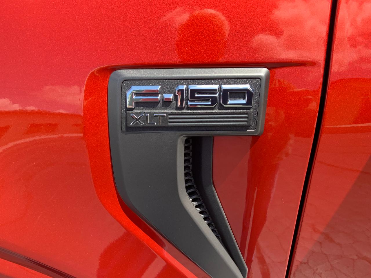 Ford F-150 XLT 4WD SuperCrew 5.5' Box 2023