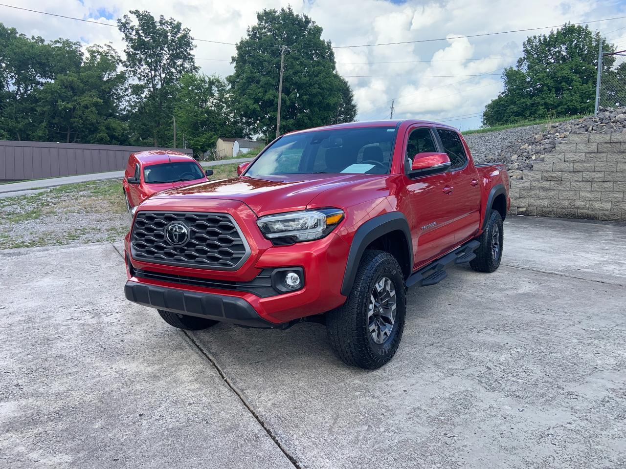 Toyota Tacoma 4WD TRD Off Road Double Cab 5' Bed V6 MT (Natl) 2023