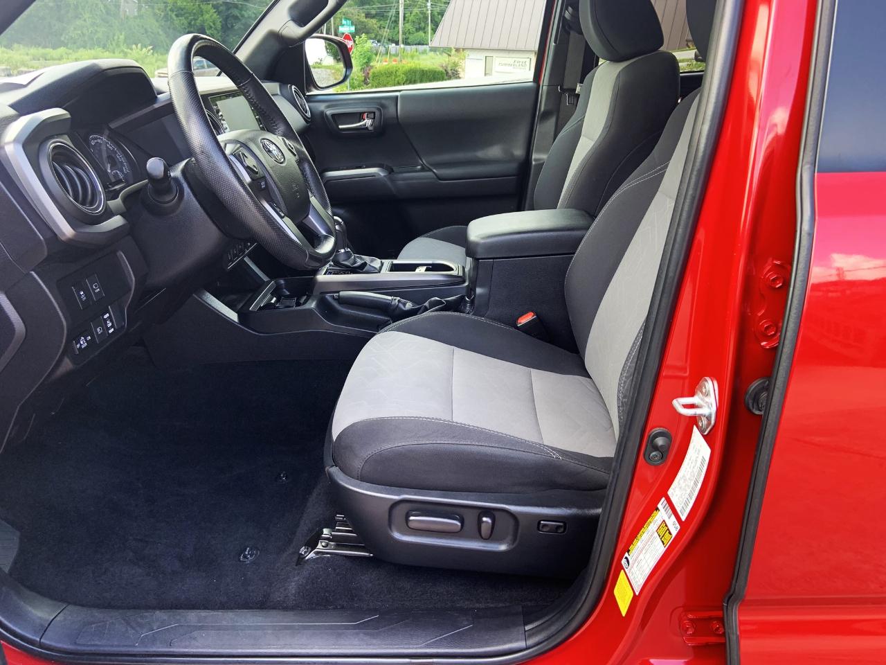 Toyota Tacoma 4WD TRD Off Road Double Cab 5' Bed V6 MT (Natl) 2023