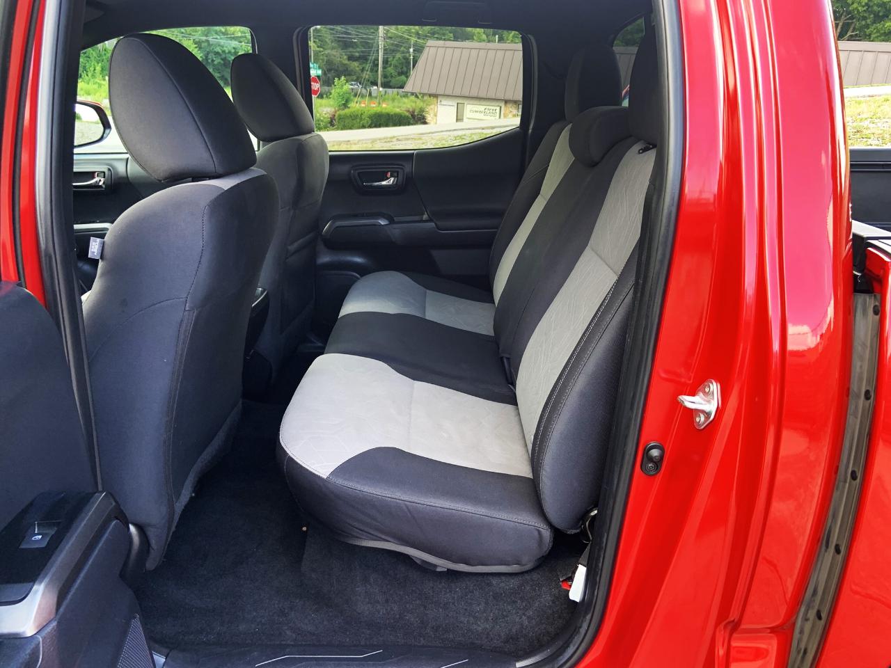 Toyota Tacoma 4WD TRD Off Road Double Cab 5' Bed V6 MT (Natl) 2023