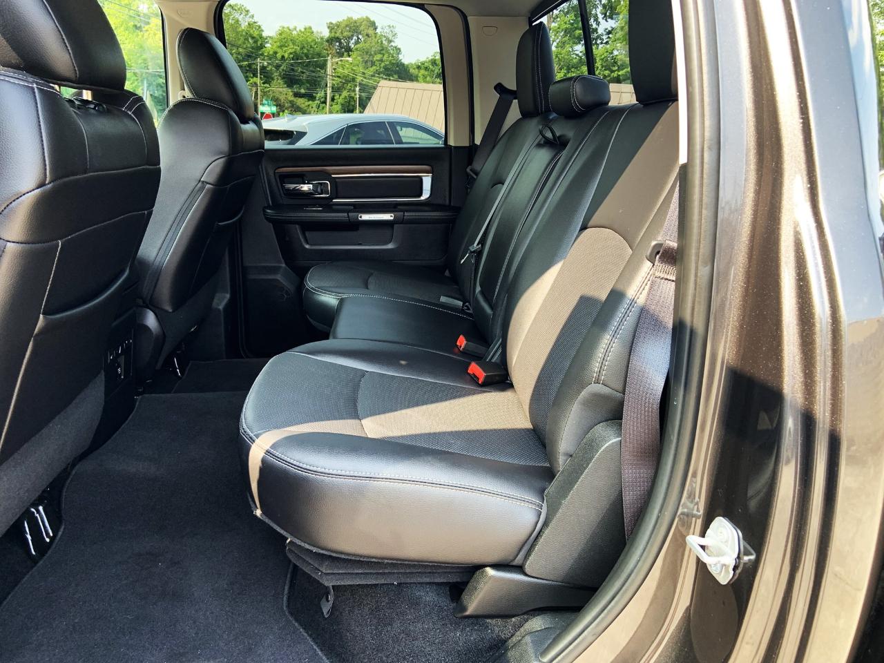 RAM 2500 Laramie 4x4 Crew Cab 6'4" Box 2017
