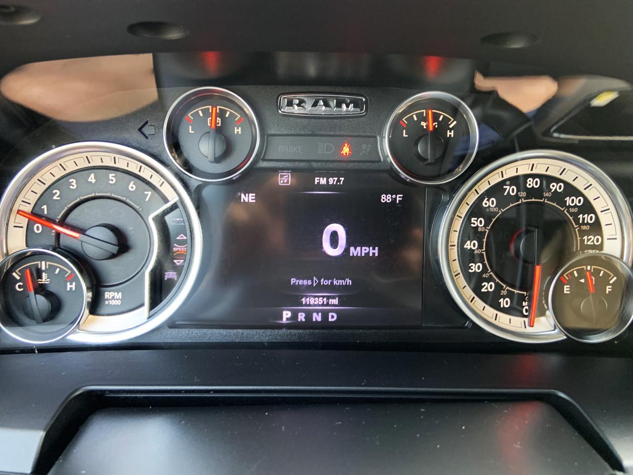RAM 2500 Laramie 4x4 Crew Cab 6'4" Box 2017