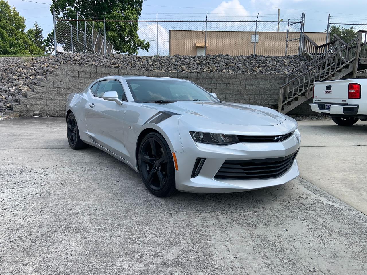 Chevrolet Camaro 2dr Cpe 1LT 2017