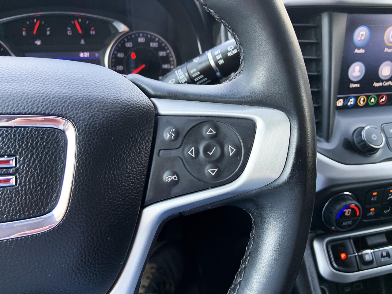 GMC Acadia FWD 4dr SLT 2023
