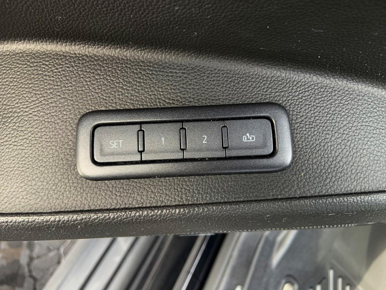 Chevrolet Tahoe 4WD 4dr LT 2019