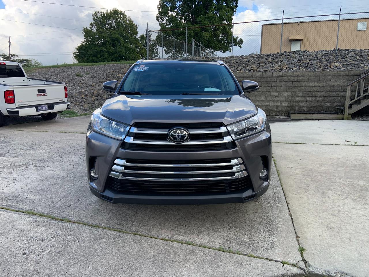 Toyota Highlander Limited V6 AWD (Natl) 2019