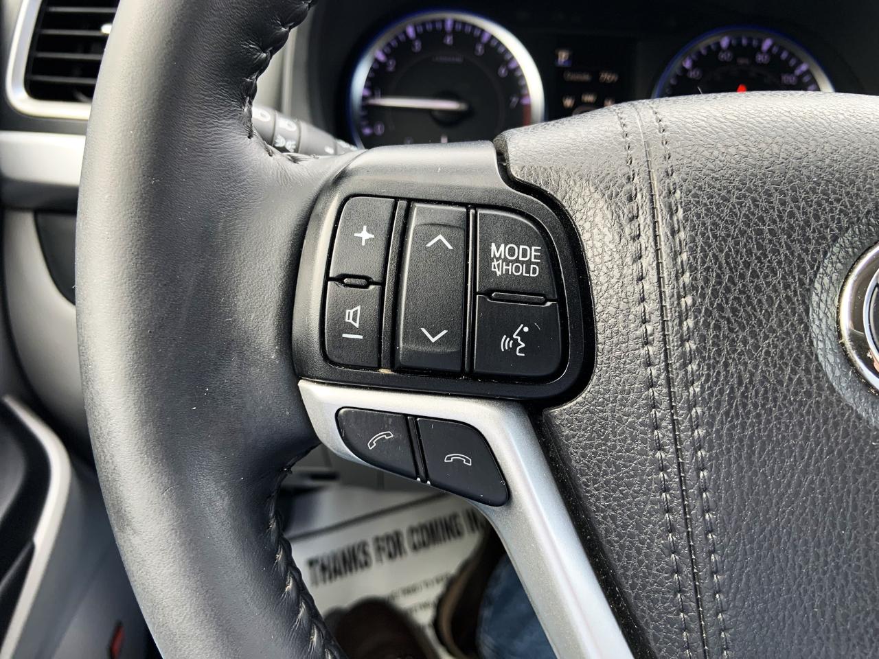 Toyota Highlander Limited V6 AWD (Natl) 2019