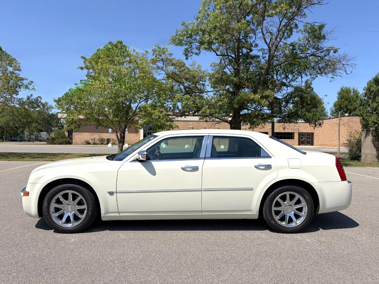 Chrysler 300  2005