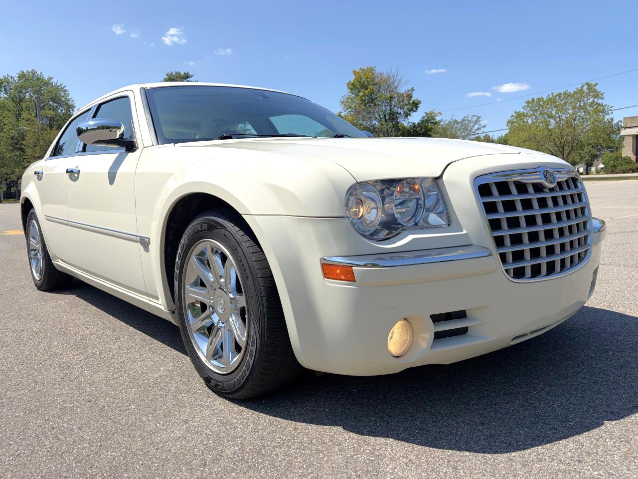 Chrysler 300  2005