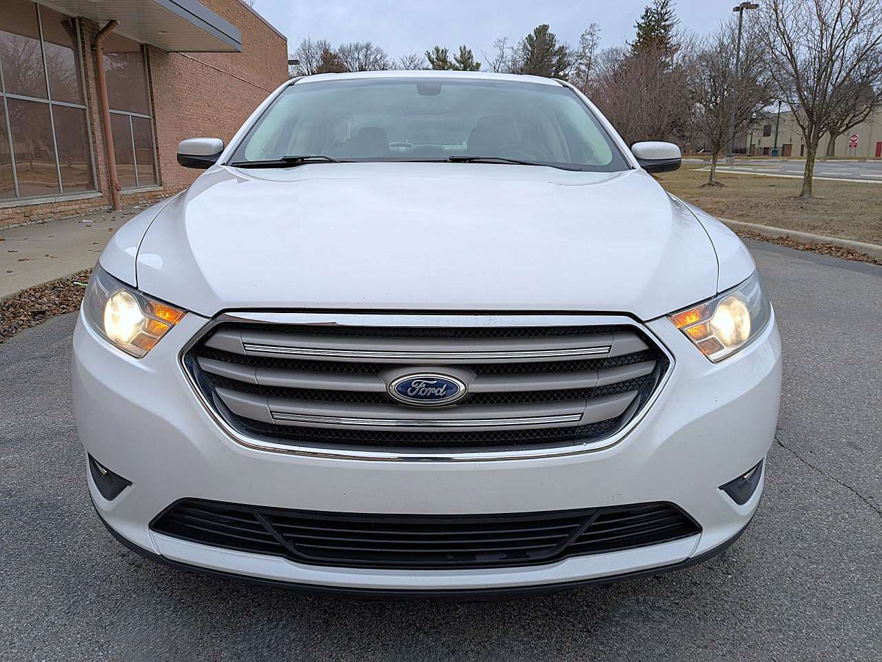 Ford Taurus SEL 2014