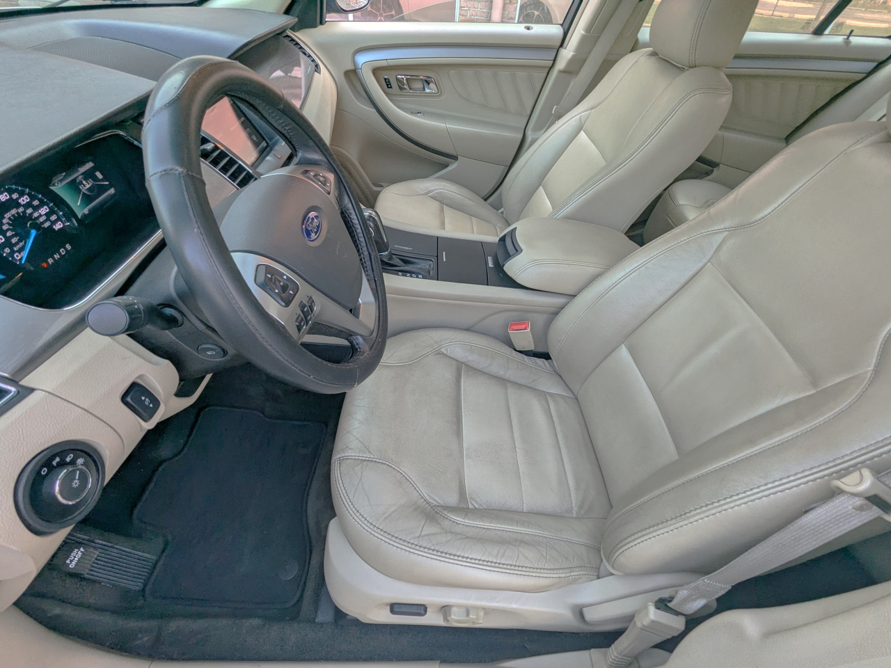 Ford Taurus SEL 2014