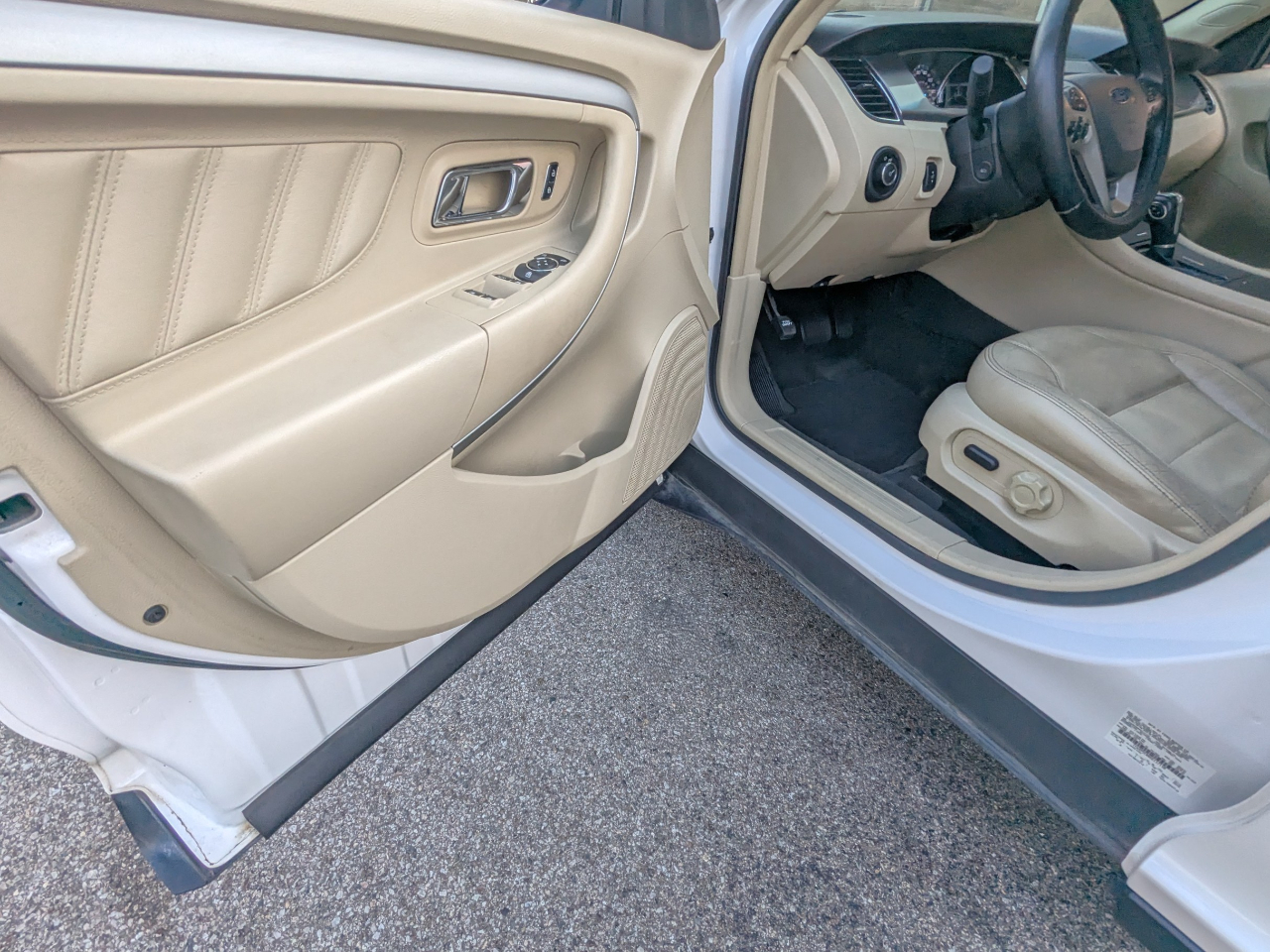 Ford Taurus SEL 2014