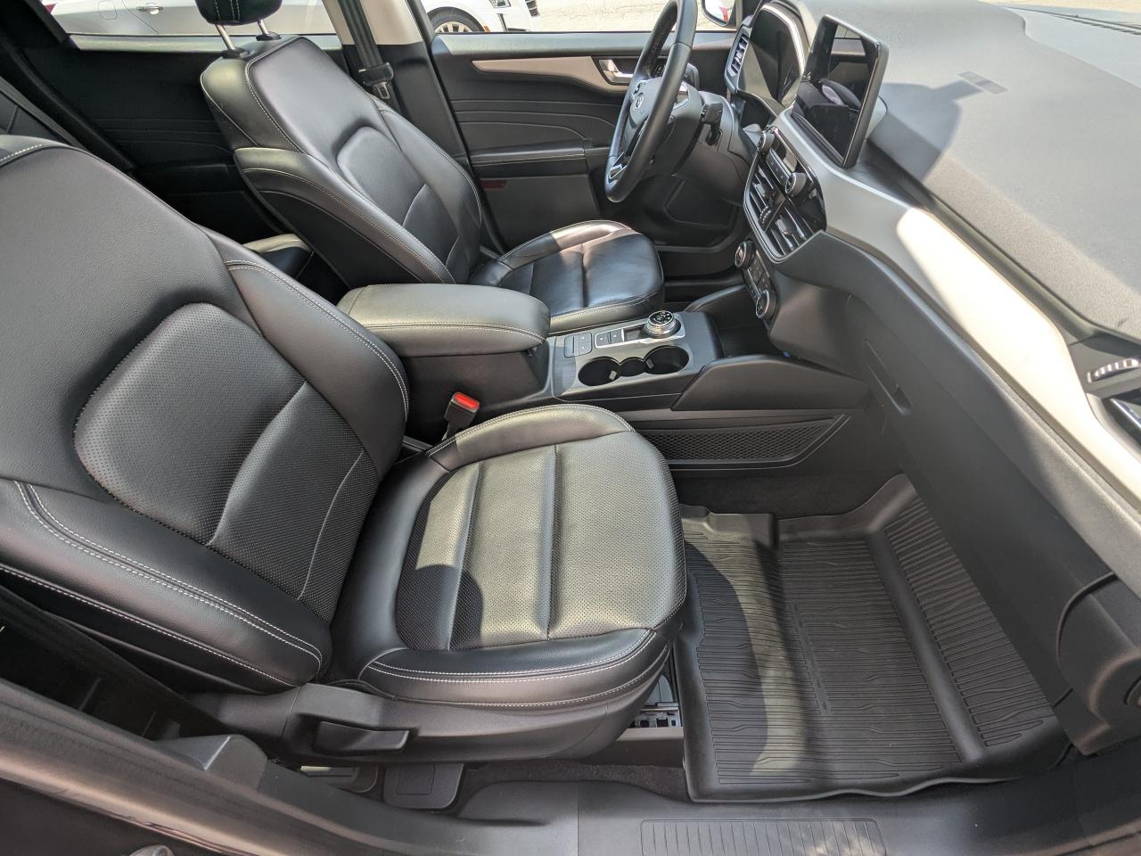 Ford Escape  2021