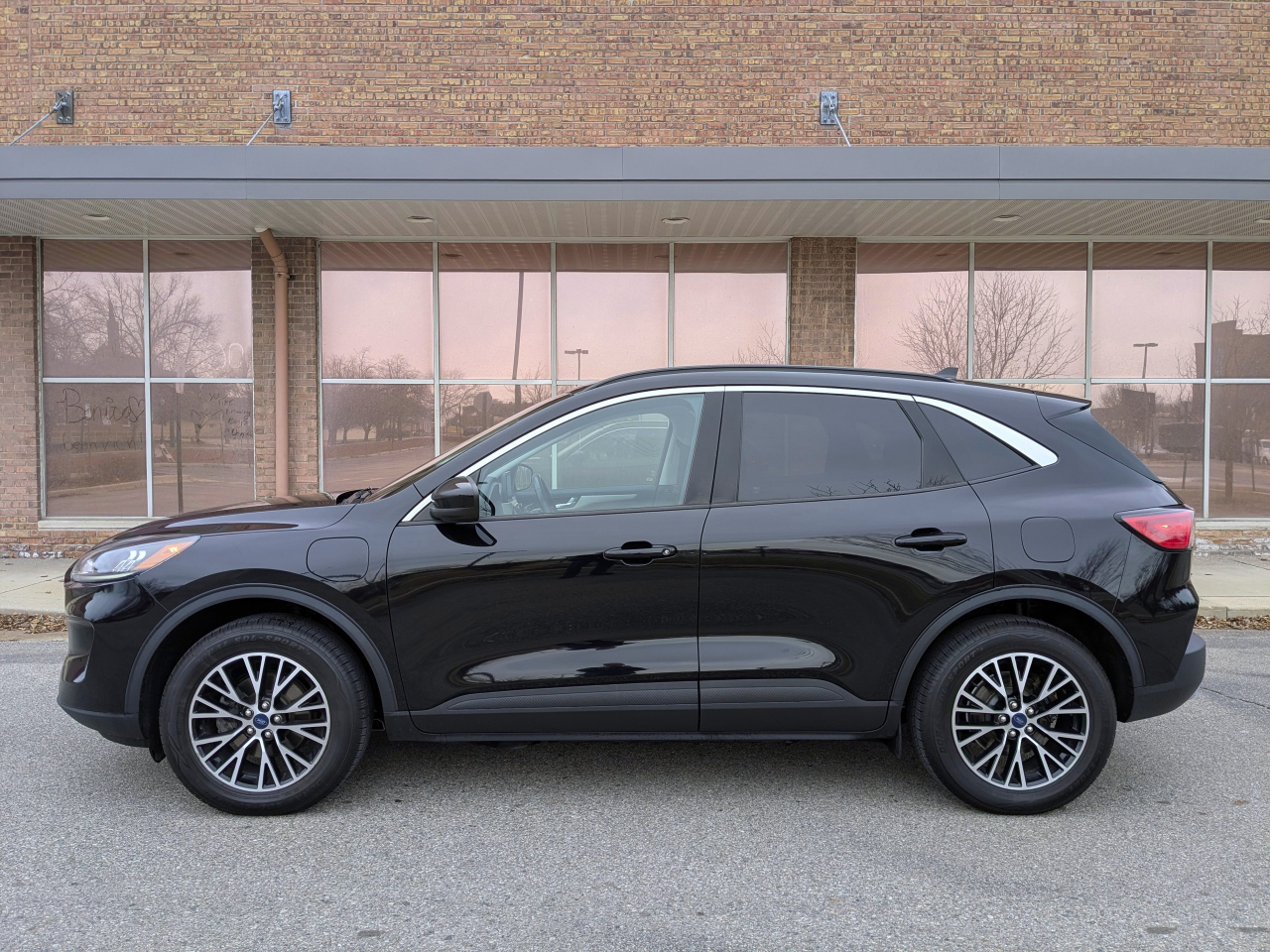 Ford Escape SEL Plug-In Hybrid FWD 2022