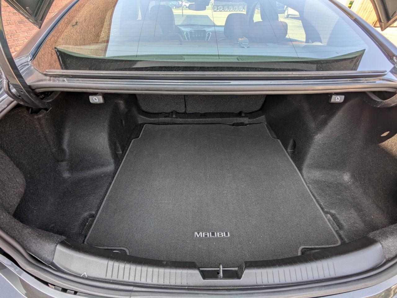 Chevrolet Malibu  2018