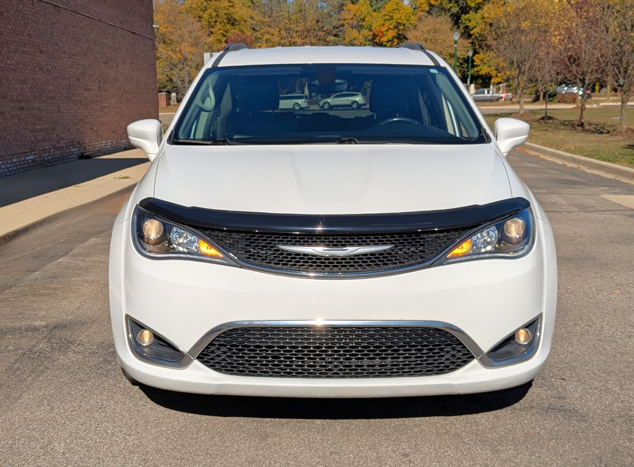 Chrysler Pacifica Touring-L FWD 2017 Chrysler Pacifica Touring-L FWD 2017