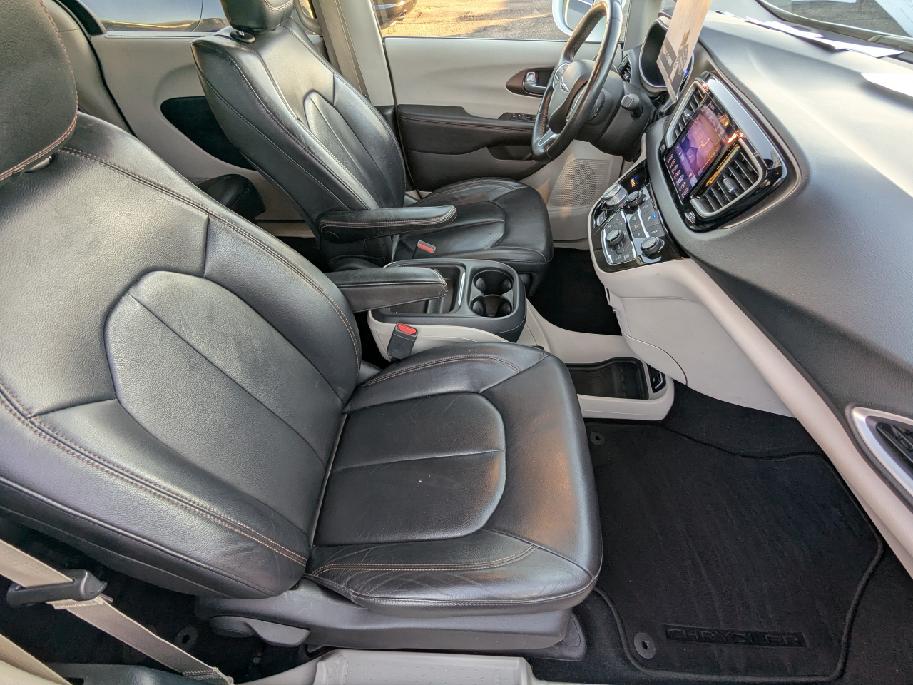 Chrysler Pacifica Touring-L FWD 2017 Chrysler Pacifica Touring-L FWD 2017