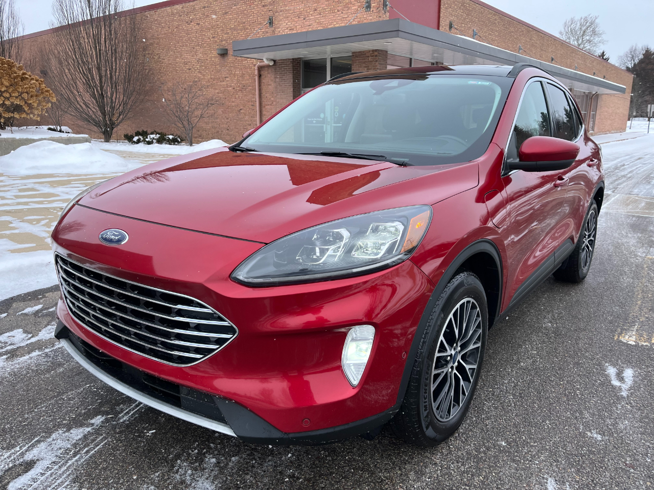 Ford Escape Titanium Plug-In Hybrid FWD 2021