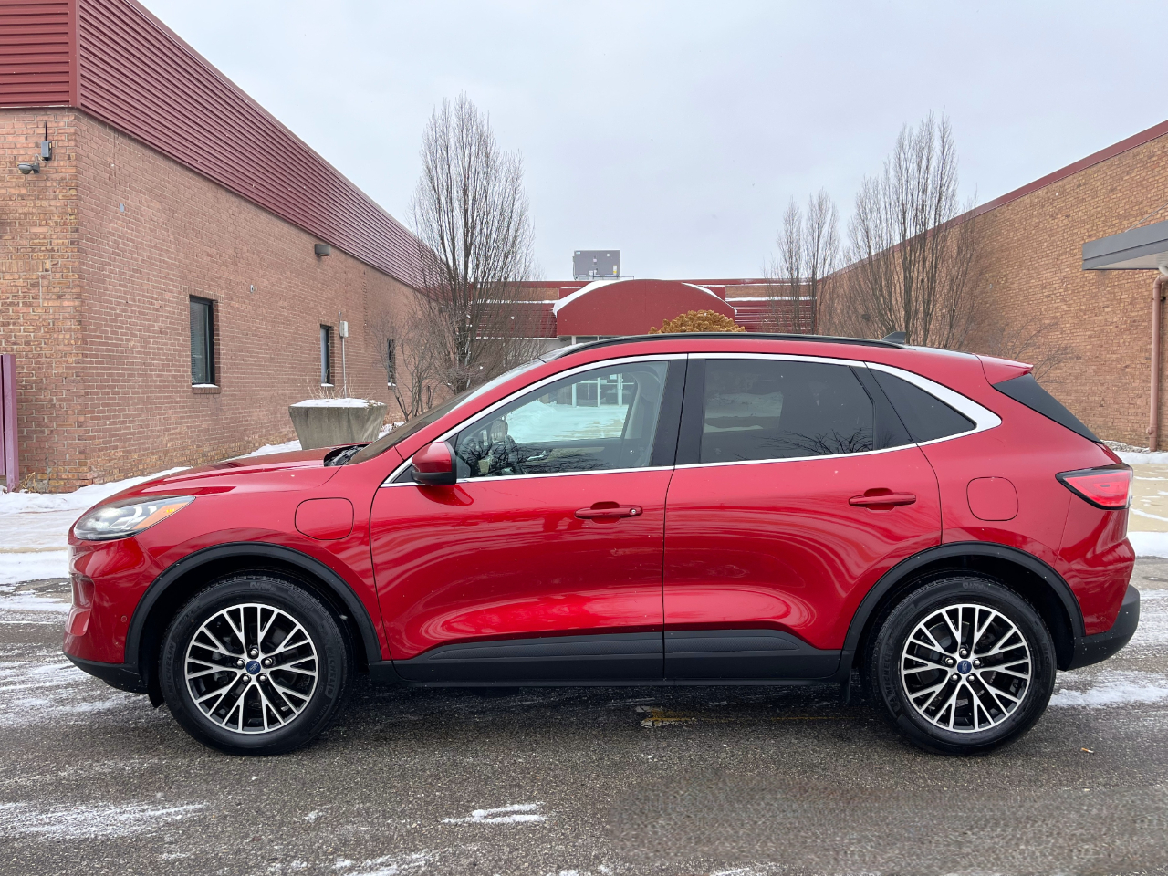 Ford Escape Titanium Plug-In Hybrid FWD 2021