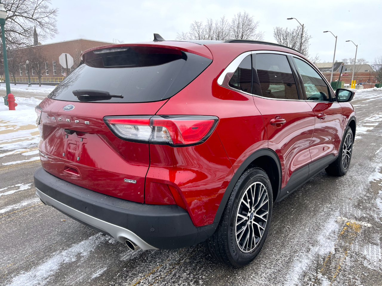 Ford Escape Titanium Plug-In Hybrid FWD 2021