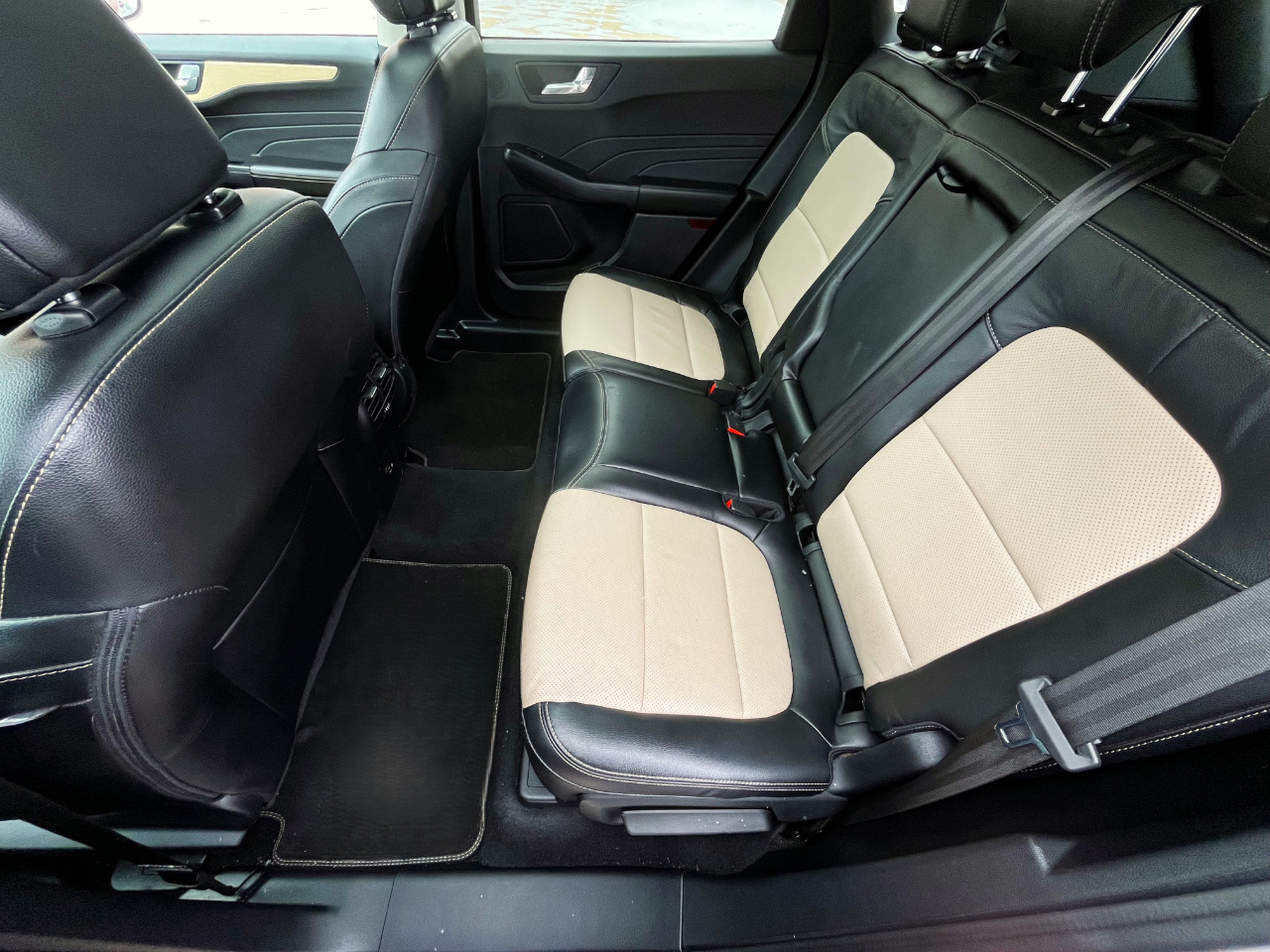 Ford Escape Titanium Plug-In Hybrid FWD 2021