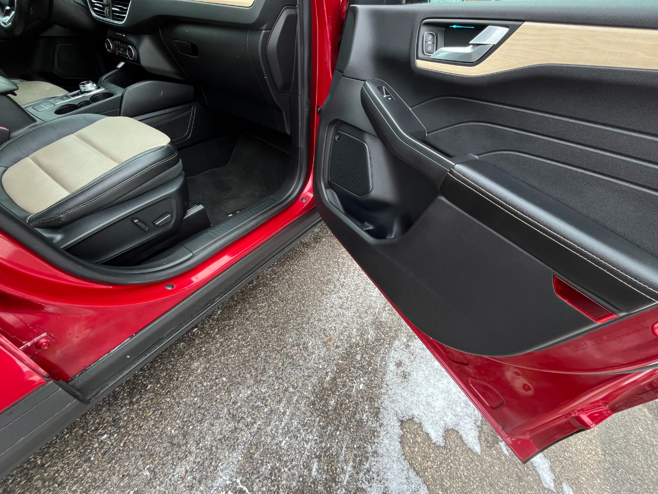 Ford Escape Titanium Plug-In Hybrid FWD 2021