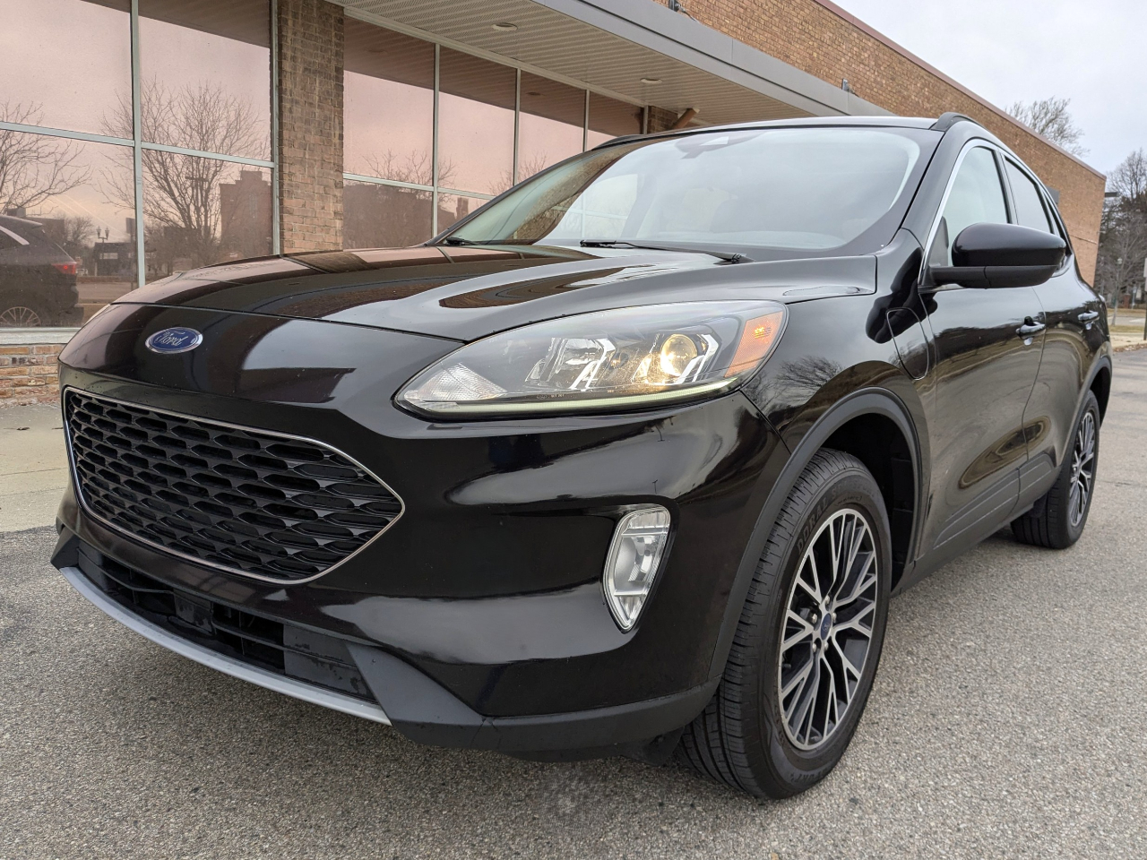 Ford Escape Titanium Plug-In Hybrid FWD 2021