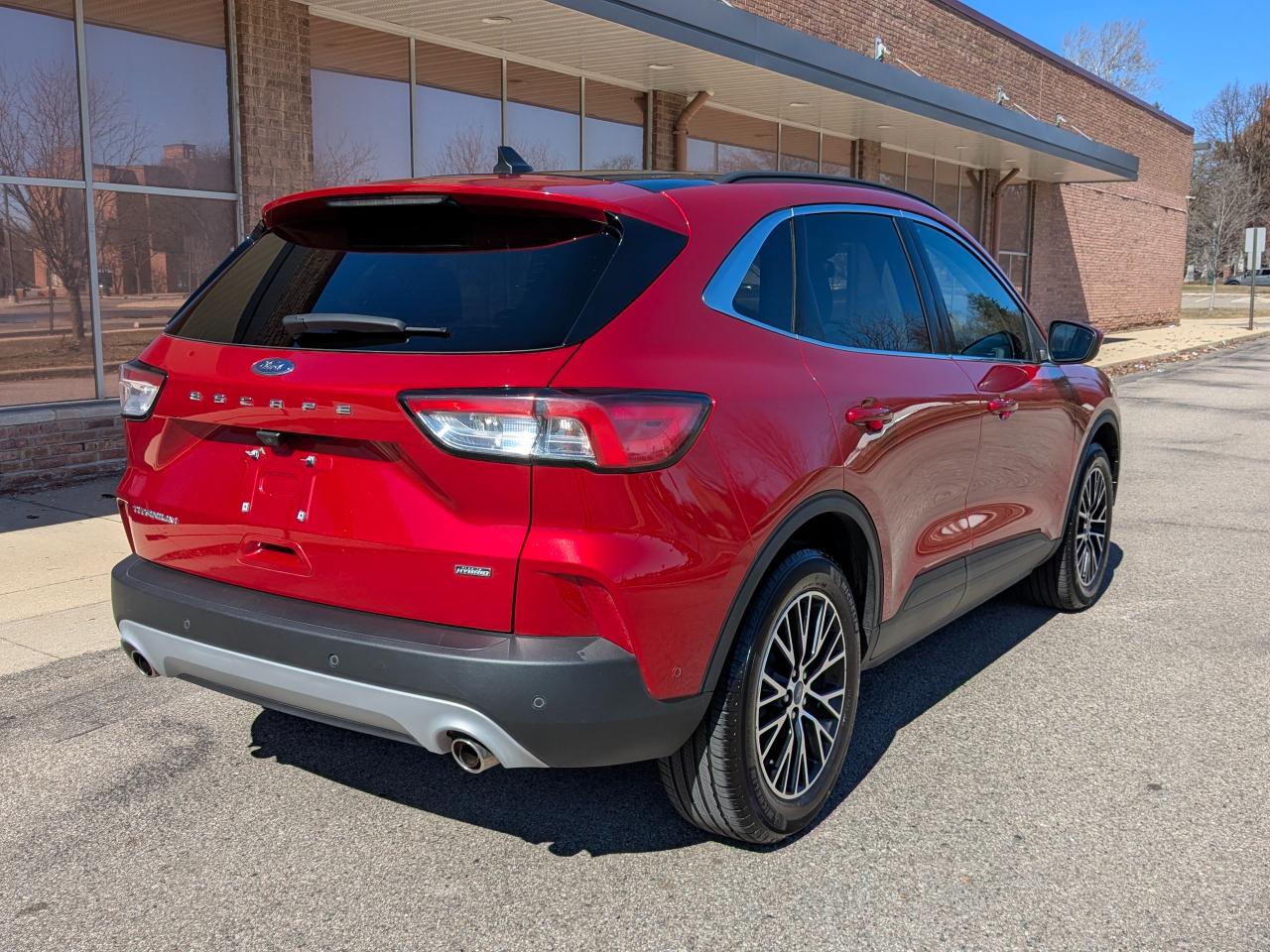 Ford Escape Titanium Plug-In Hybrid FWD 2021