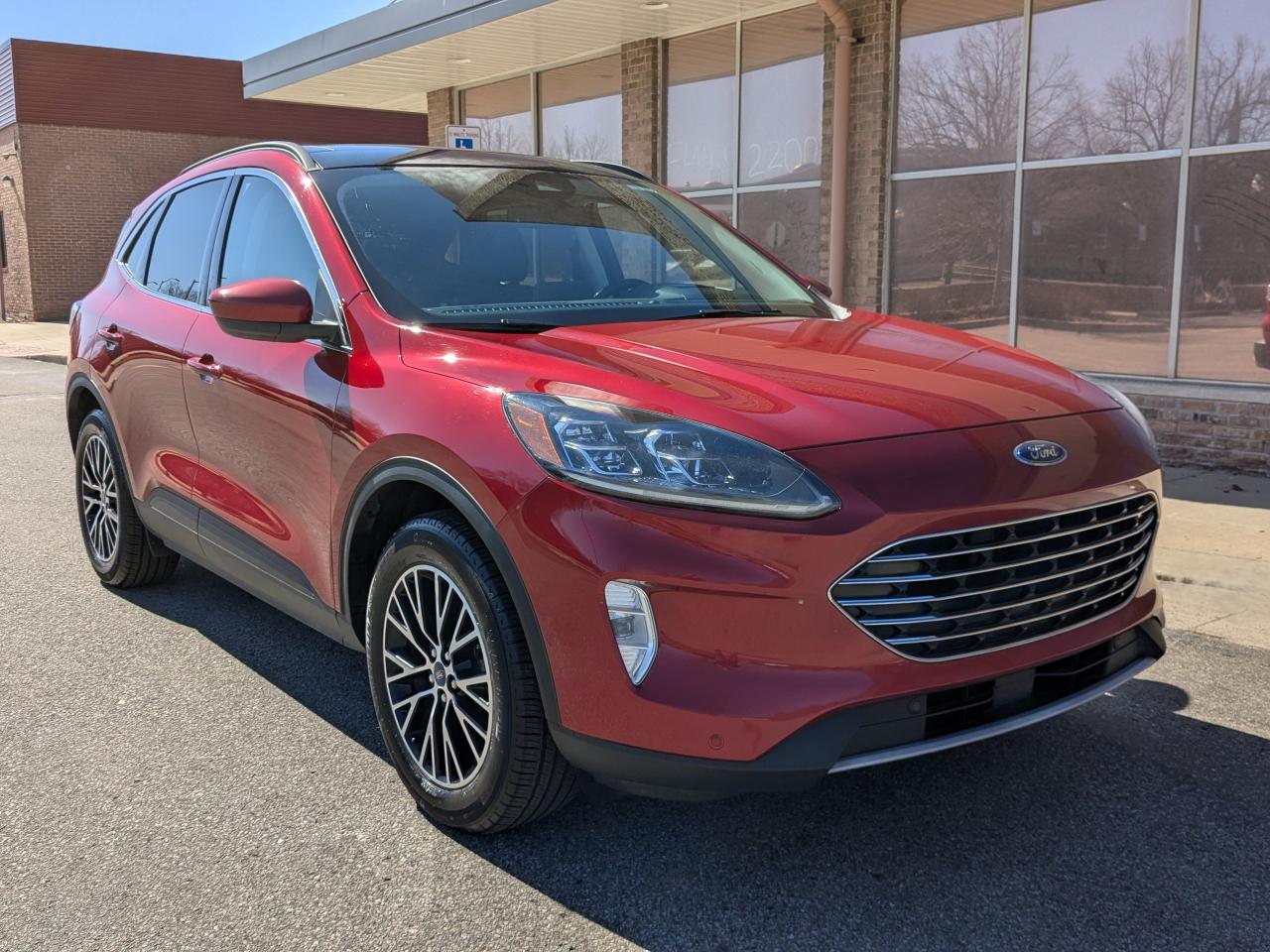 Ford Escape Titanium Plug-In Hybrid FWD 2021