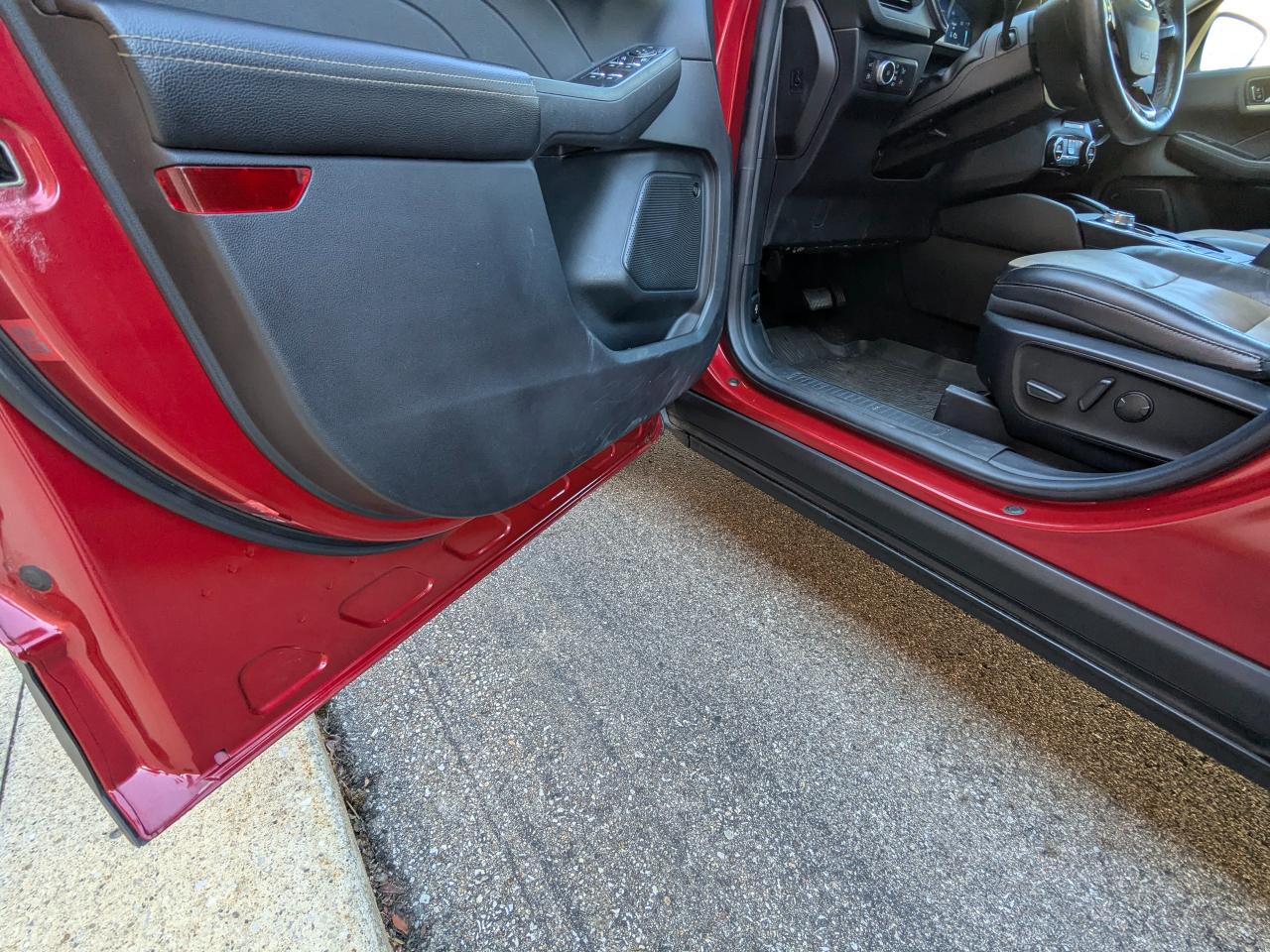 Ford Escape Titanium Plug-In Hybrid FWD 2021