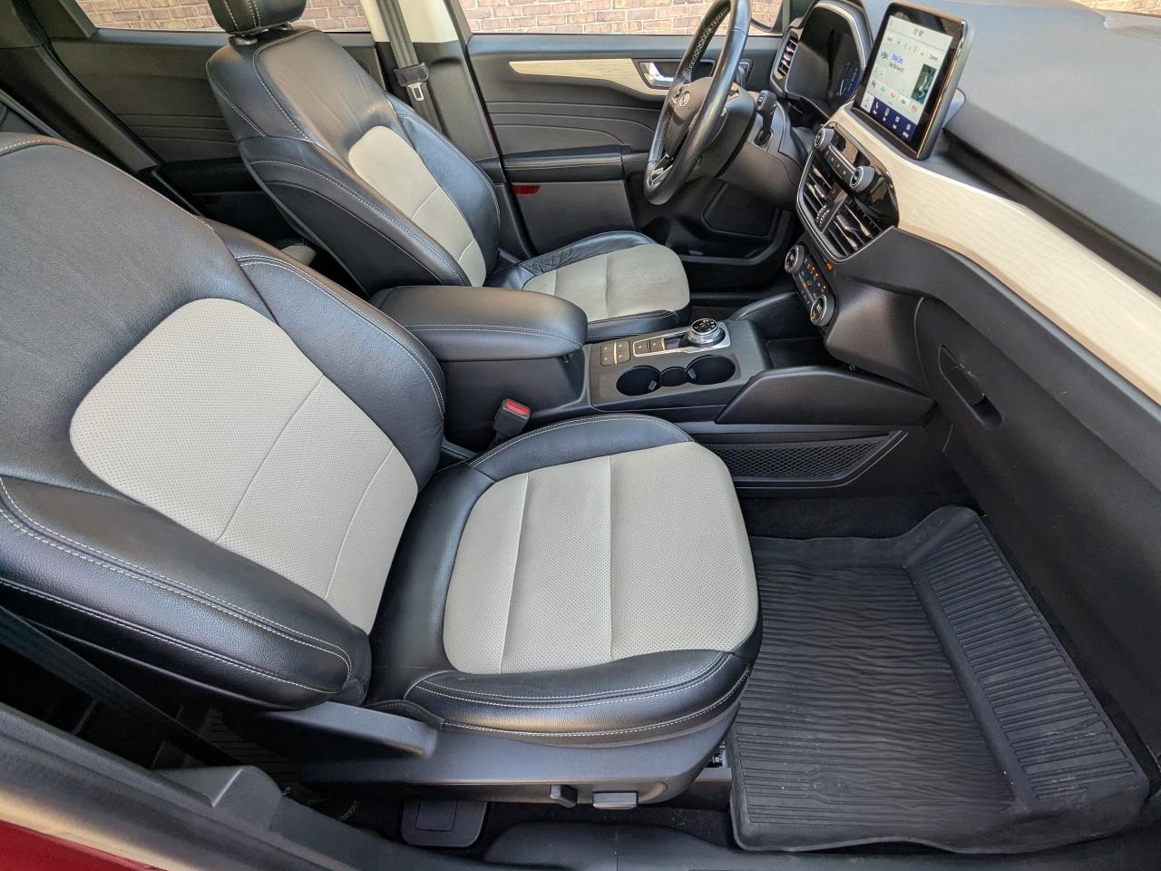 Ford Escape Titanium Plug-In Hybrid FWD 2021