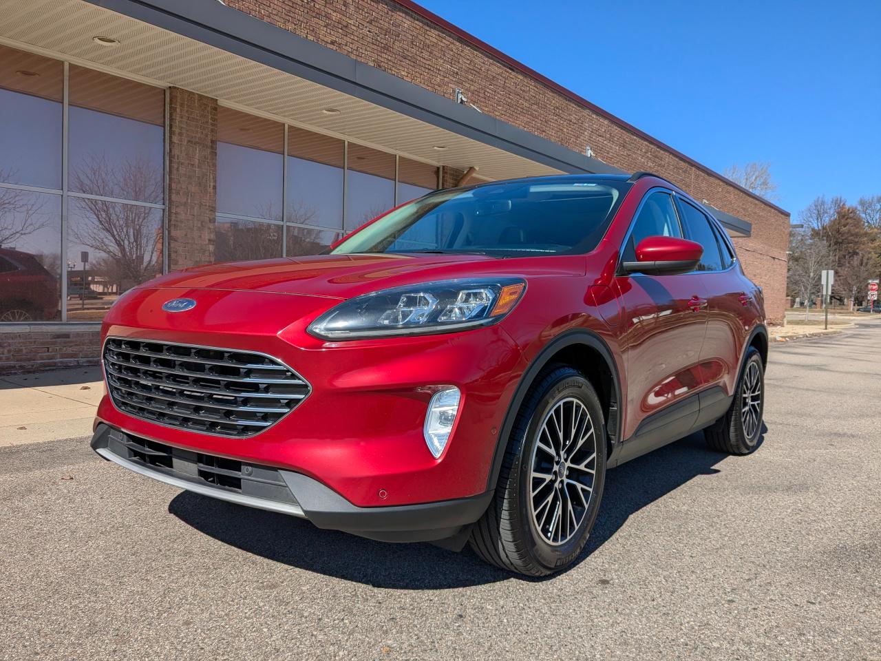 Ford Escape Titanium Plug-In Hybrid FWD 2021