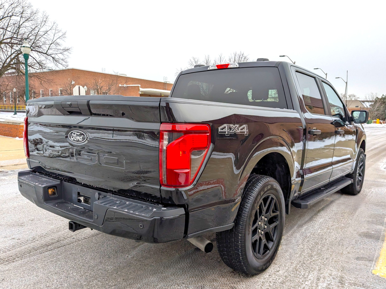 Ford F-150 STX 4WD SuperCrew 5.5' Box 2024