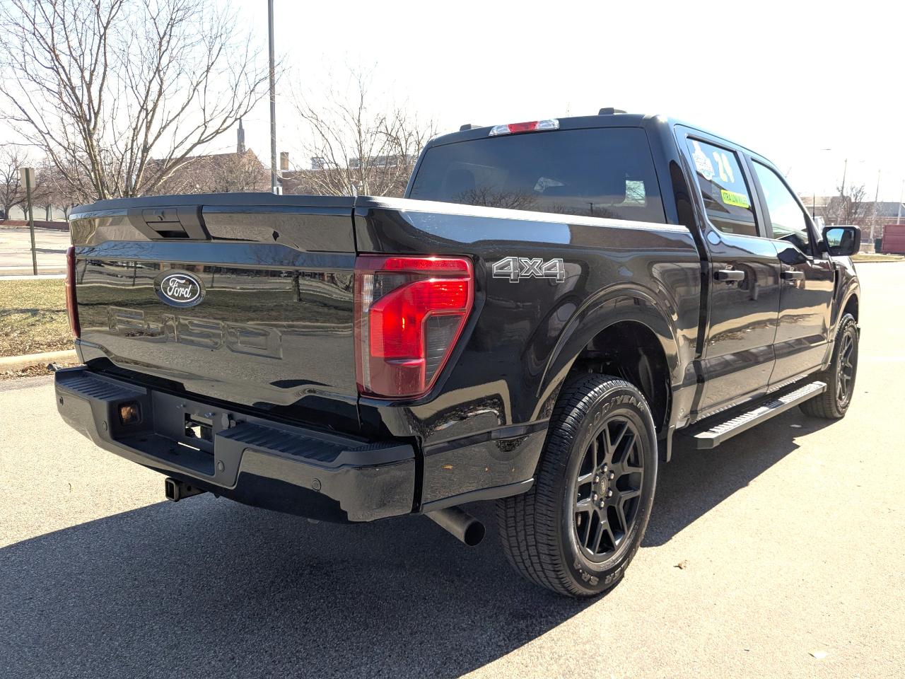 Ford F-150 STX 4WD SuperCrew 5.5' Box 2024