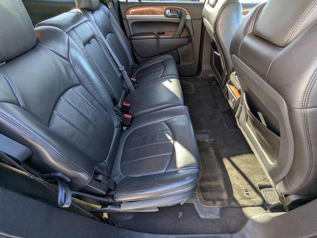 Buick Enclave CXL FWD 2010