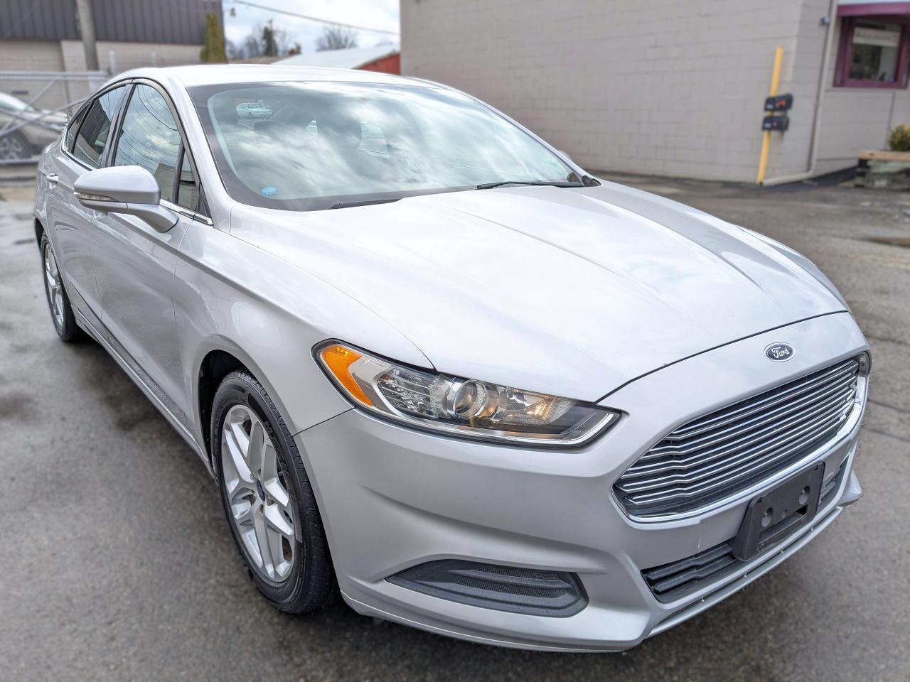 Ford Fusion SE 2016
