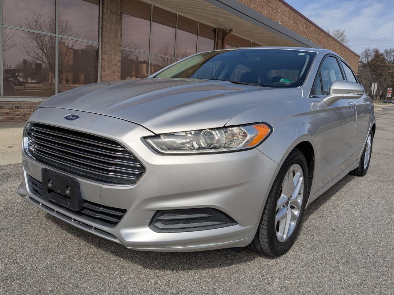 Ford Fusion SE 2016