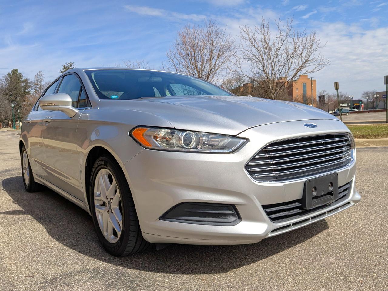 Ford Fusion SE 2016