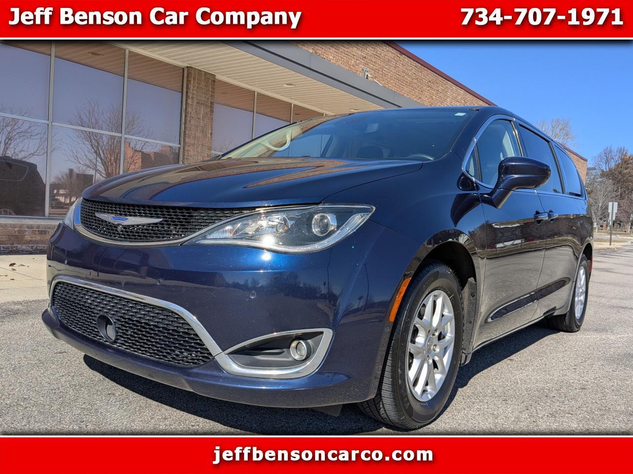 2020 Chrysler Pacifica Touring FWD