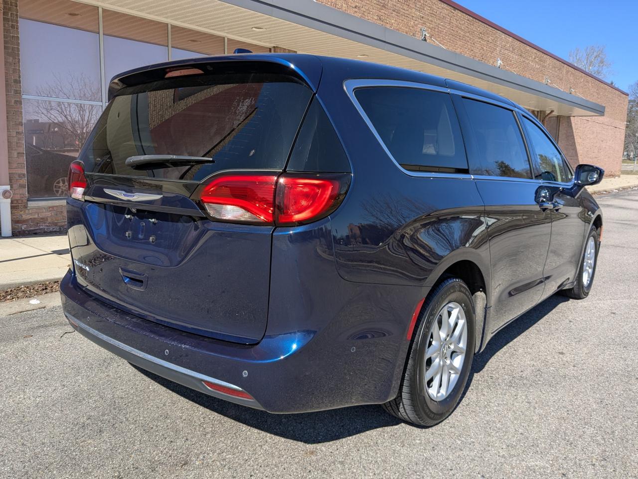 Chrysler Pacifica Touring FWD 2020