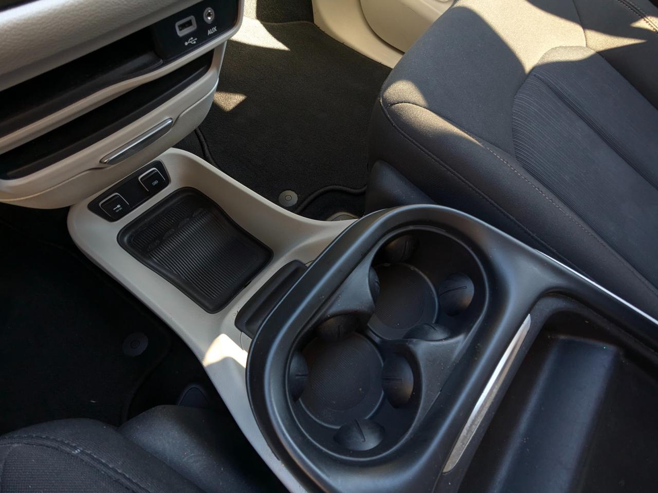 Chrysler Pacifica Touring FWD 2020