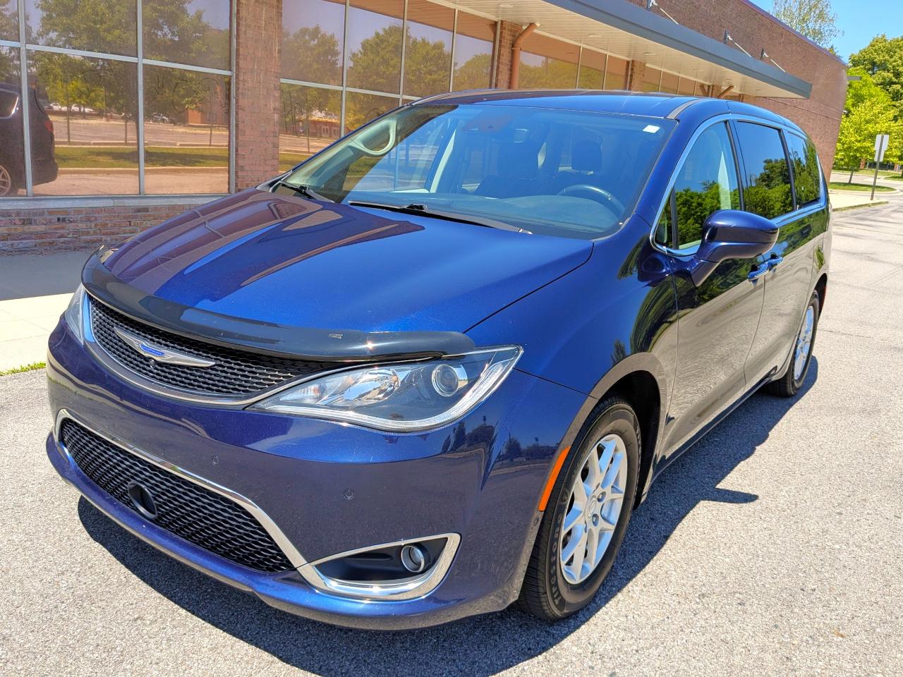 Chrysler Pacifica Touring FWD 2020