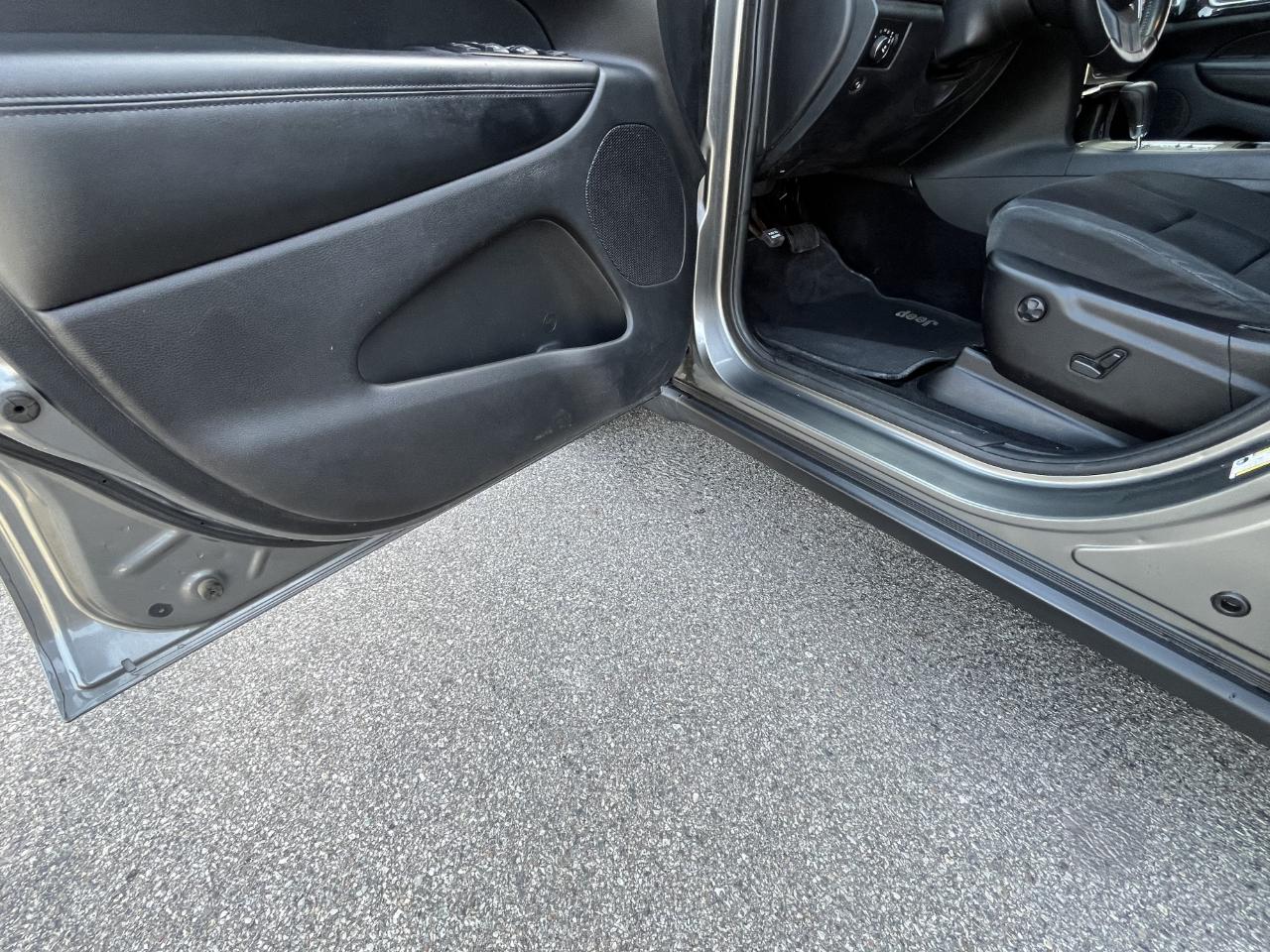 Jeep Grand Cherokee Laredo 4x4 2012