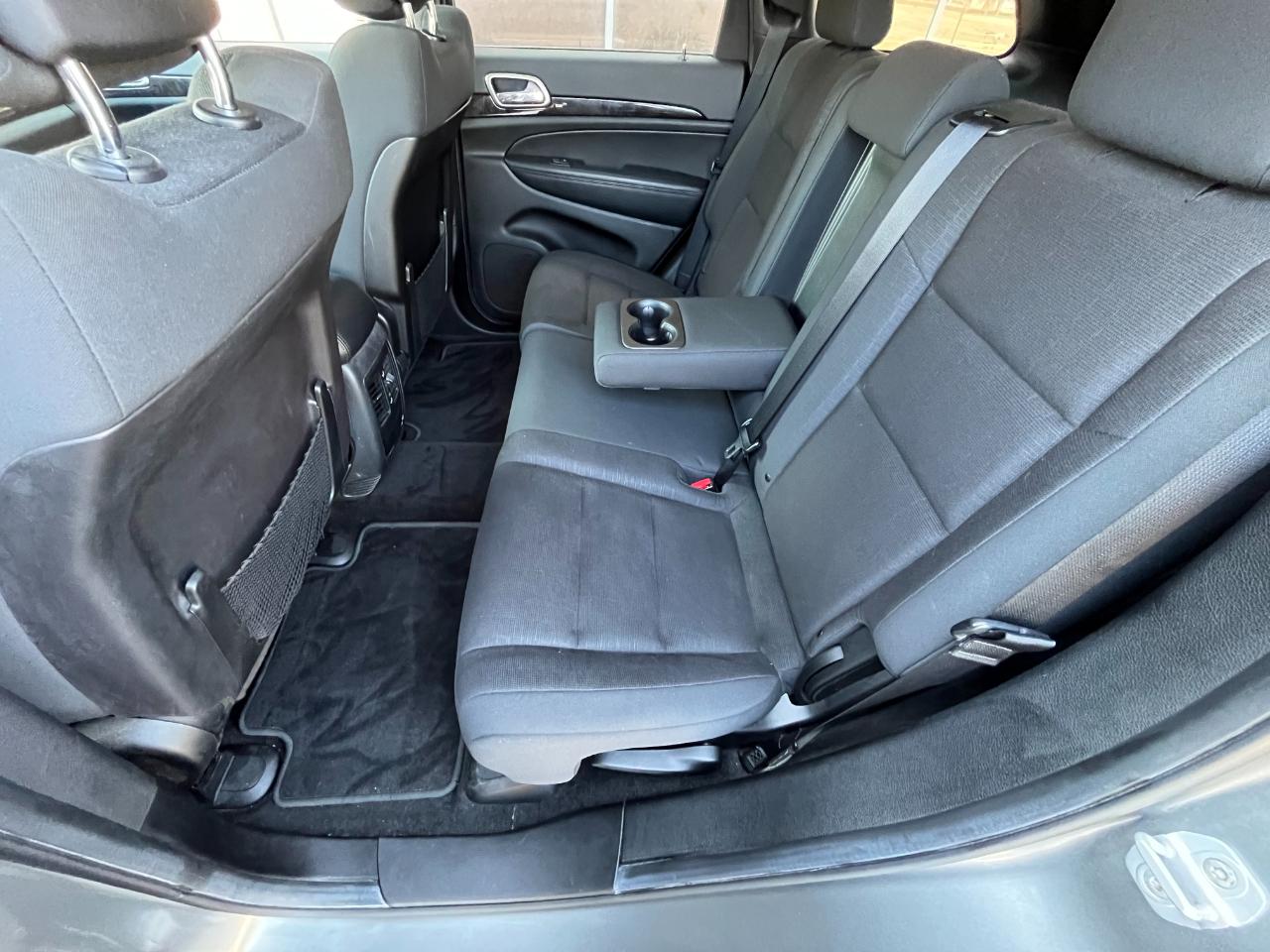 Jeep Grand Cherokee Laredo 4x4 2012