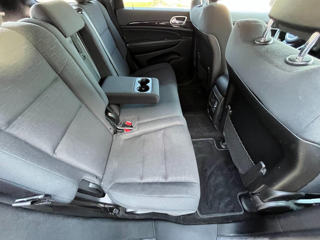 Jeep Grand Cherokee Laredo 4x4 2012