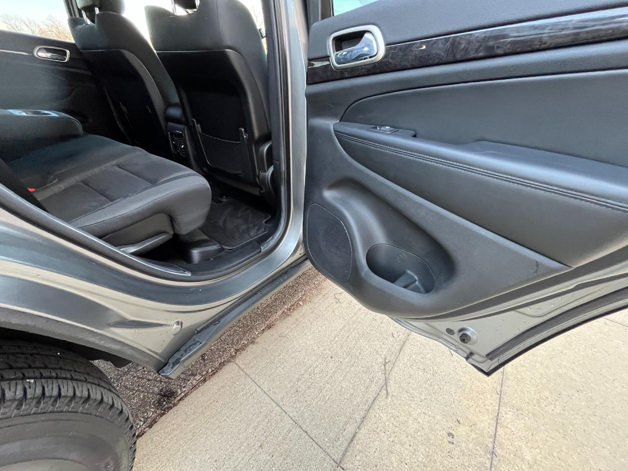 Jeep Grand Cherokee Laredo 4x4 2012