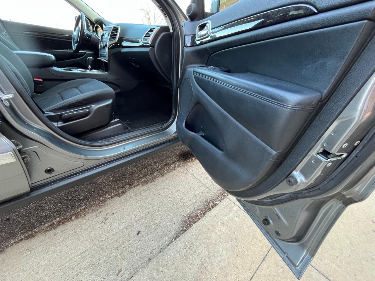 Jeep Grand Cherokee Laredo 4x4 2012