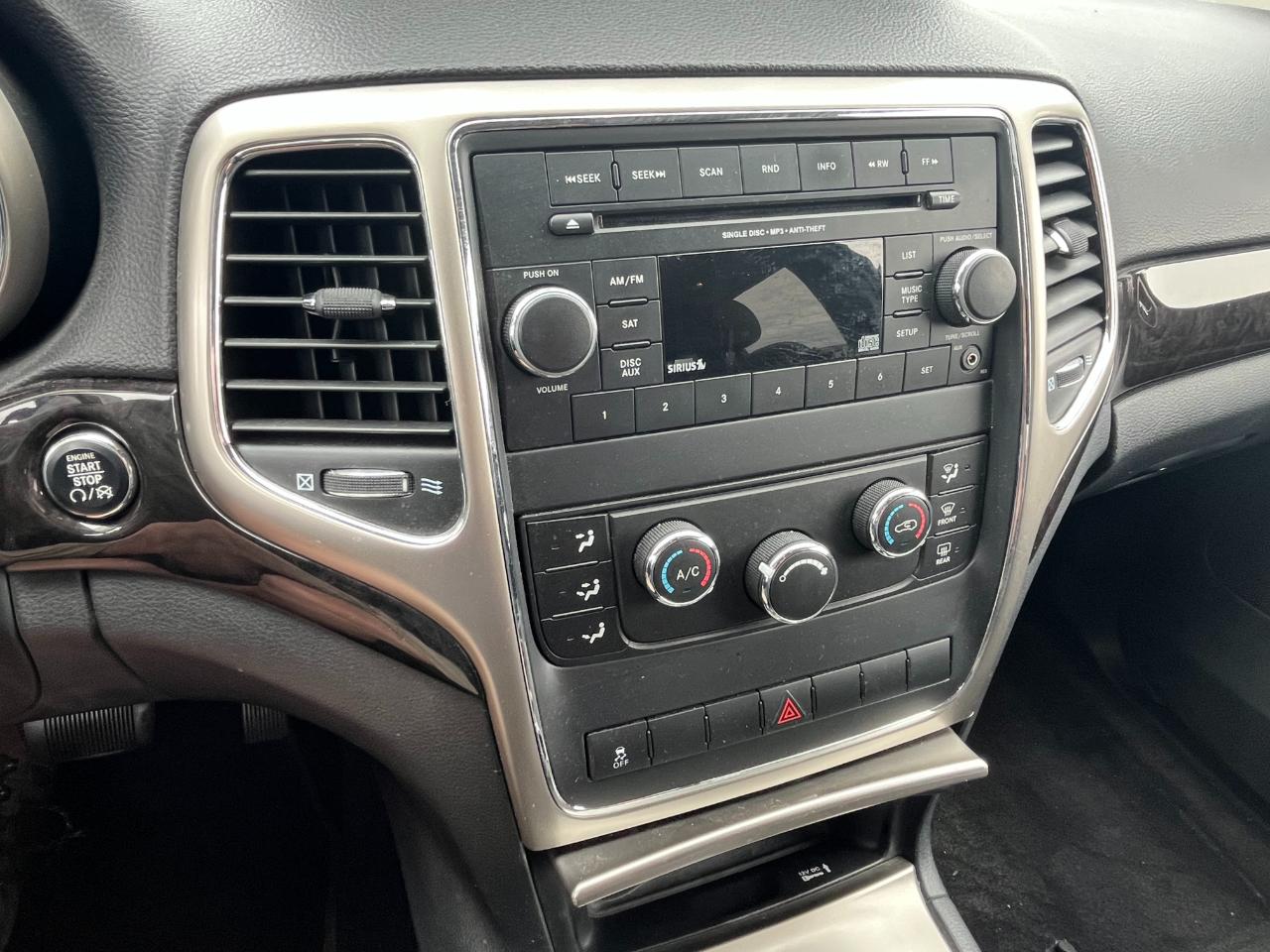 Jeep Grand Cherokee Laredo 4x4 2012