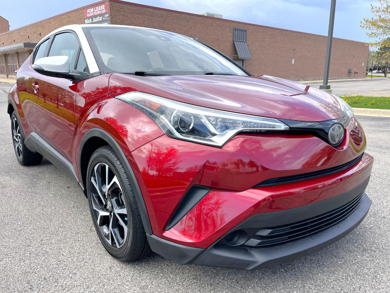 Toyota C-HR XLE FWD (Natl) 2018